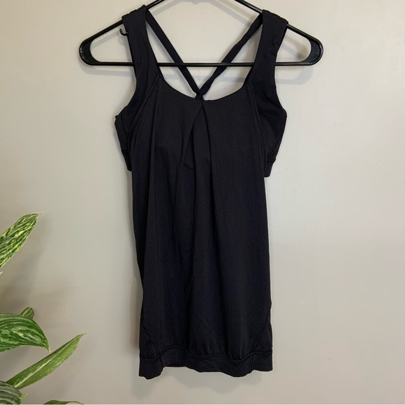 Lulu Lemon Tank Top with Bra - Picture 1 of 2